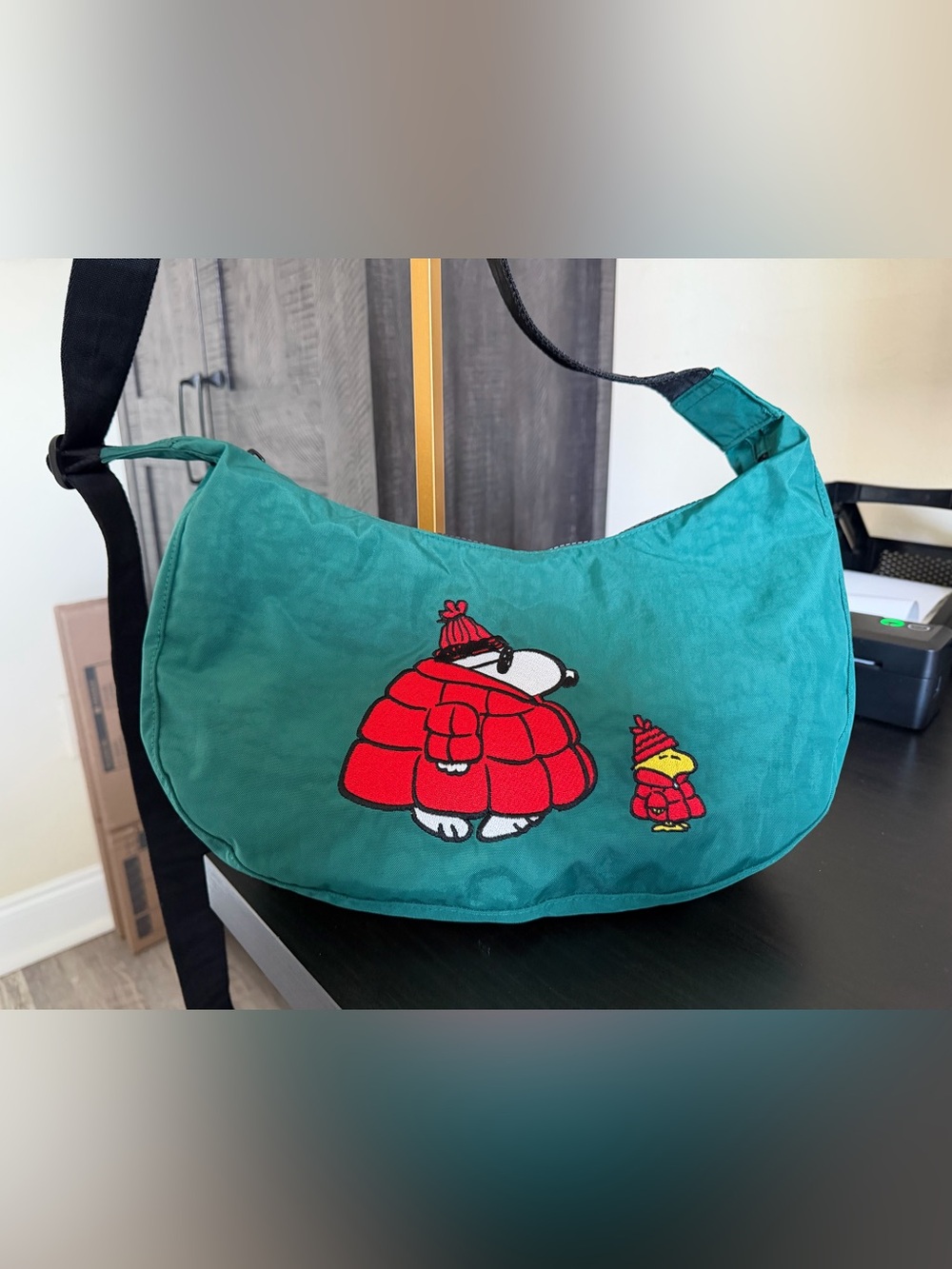 Baggu x Peanuts medium crescent shoulder/crossbody green nylon snoopy motif